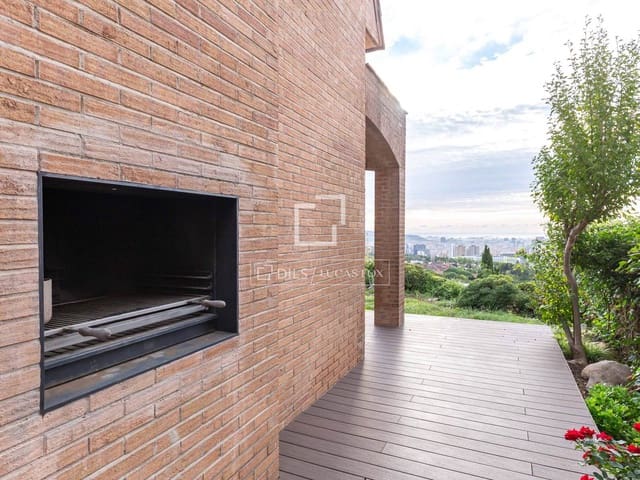 4 soveværelse Villa til salg i Esplugues de Llobregat med garage - € 2.340.000 (Ref: 10177436)