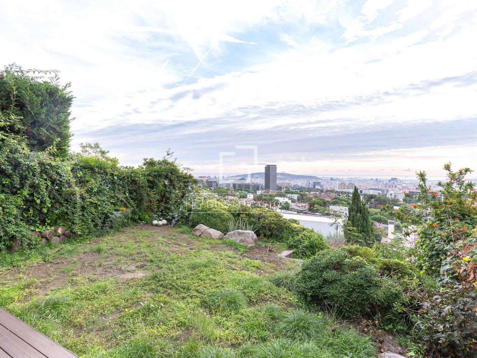 4 soveværelse Villa til salg i Esplugues de Llobregat med garage - € 2.340.000 (Ref: 10177436)