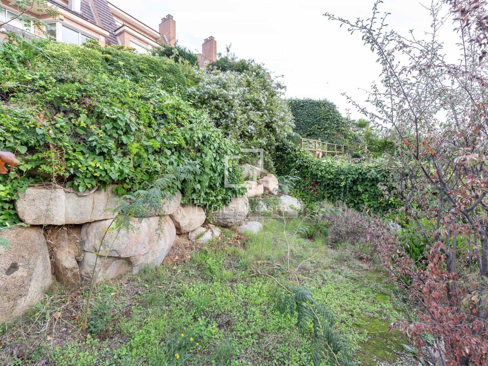 4 soveværelse Villa til salg i Esplugues de Llobregat med garage - € 2.340.000 (Ref: 10177436)