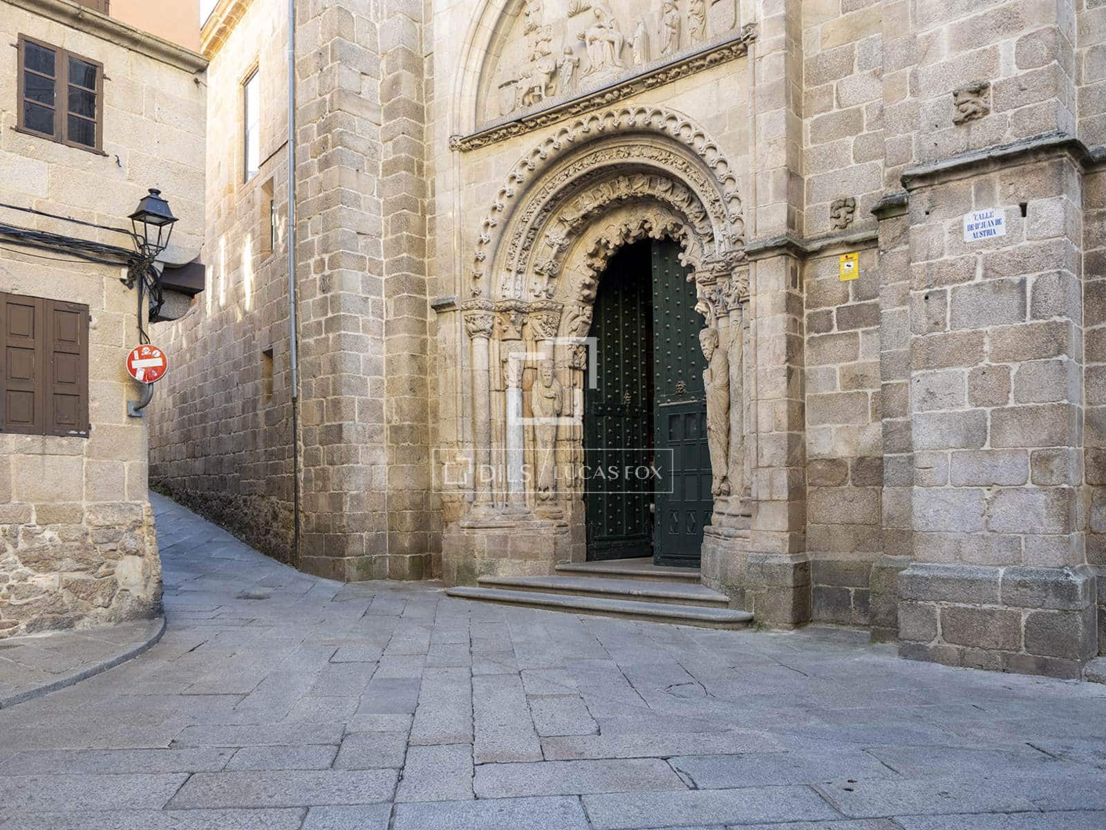 5 bedroom Commercial for sale in Ourense city - € 690,000 (Ref: 10177437)