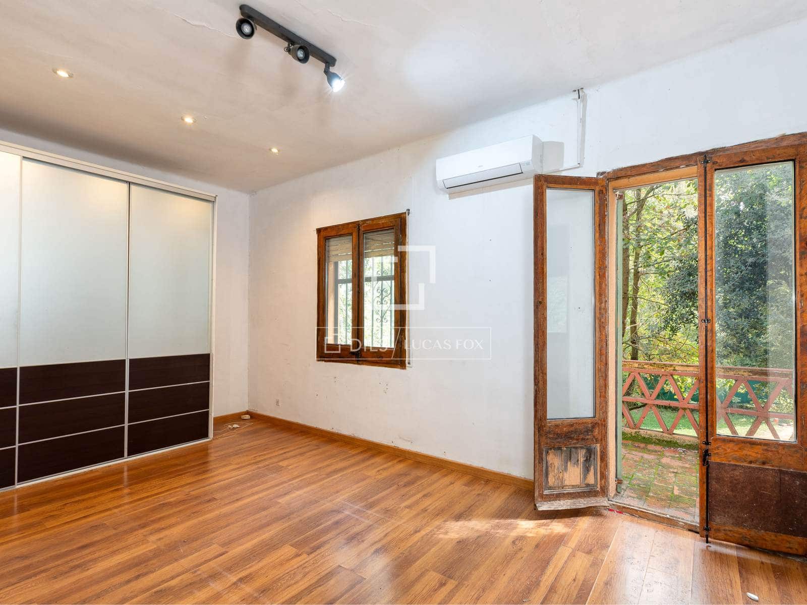 5 slaapkamer Finca/Landhuis te koop in Porqueres - € 650.000 (Ref: 10179602)