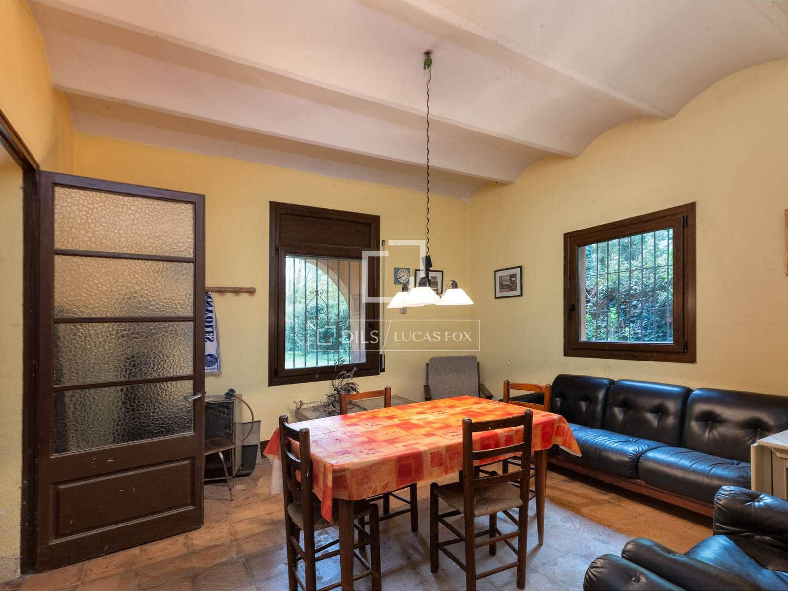 5 slaapkamer Finca/Landhuis te koop in Porqueres - € 650.000 (Ref: 10179602)