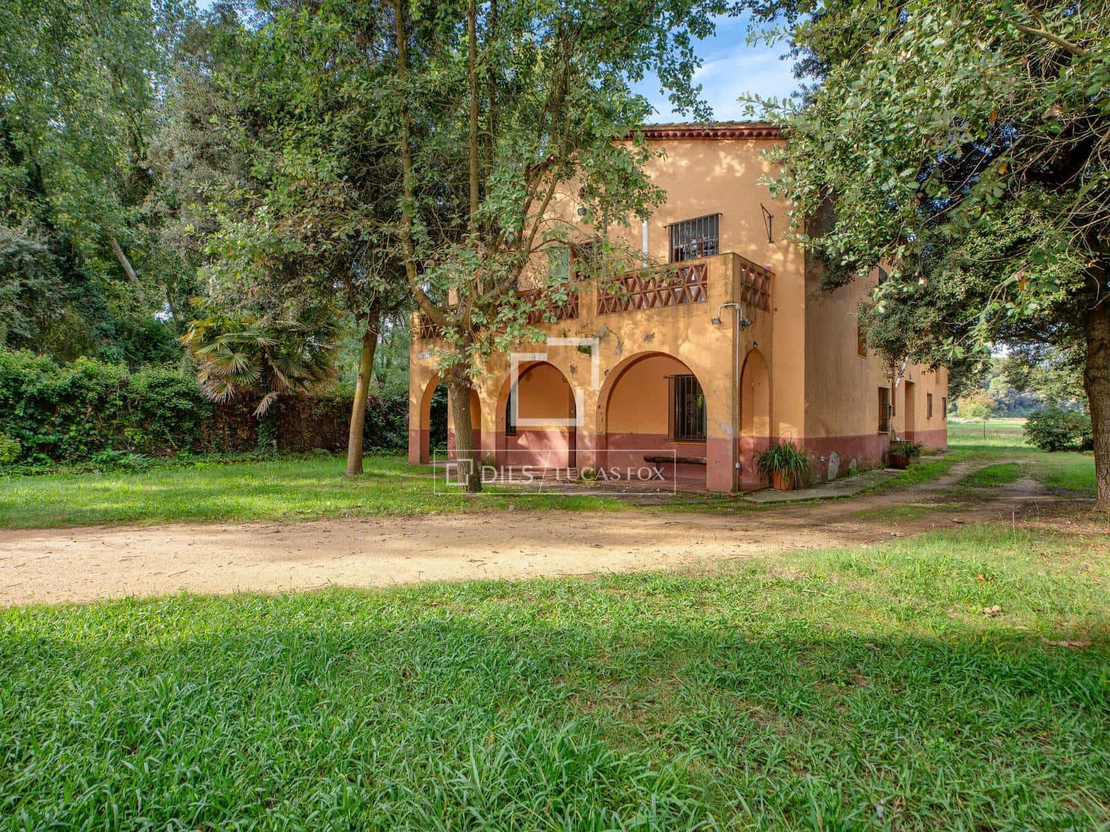 5 slaapkamer Finca/Landhuis te koop in Porqueres - € 650.000 (Ref: 10179602)
