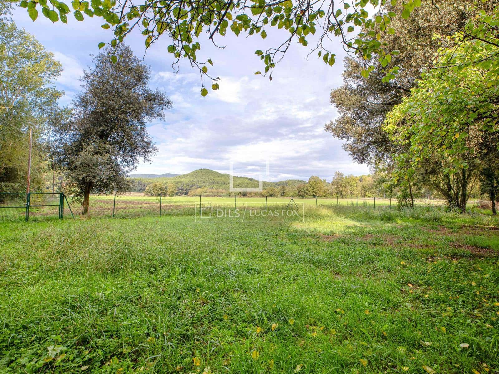 5 slaapkamer Finca/Landhuis te koop in Porqueres - € 650.000 (Ref: 10179602)