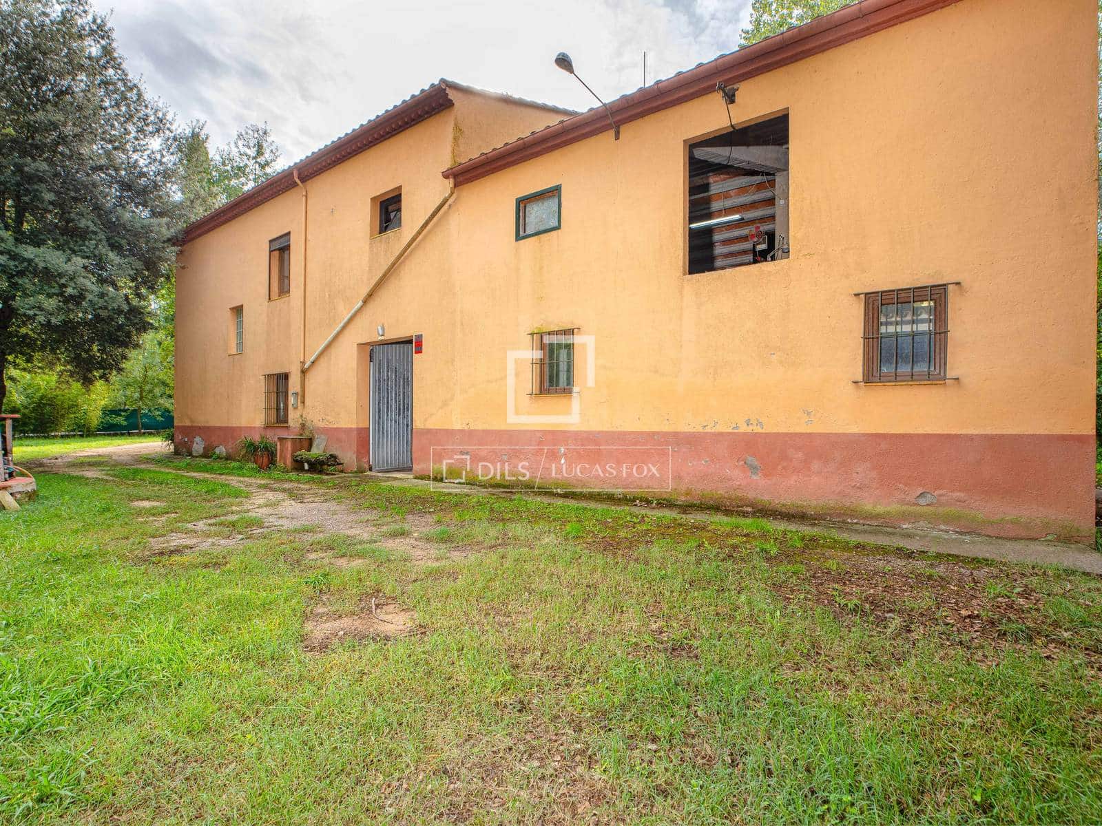 5 slaapkamer Finca/Landhuis te koop in Porqueres - € 650.000 (Ref: 10179602)