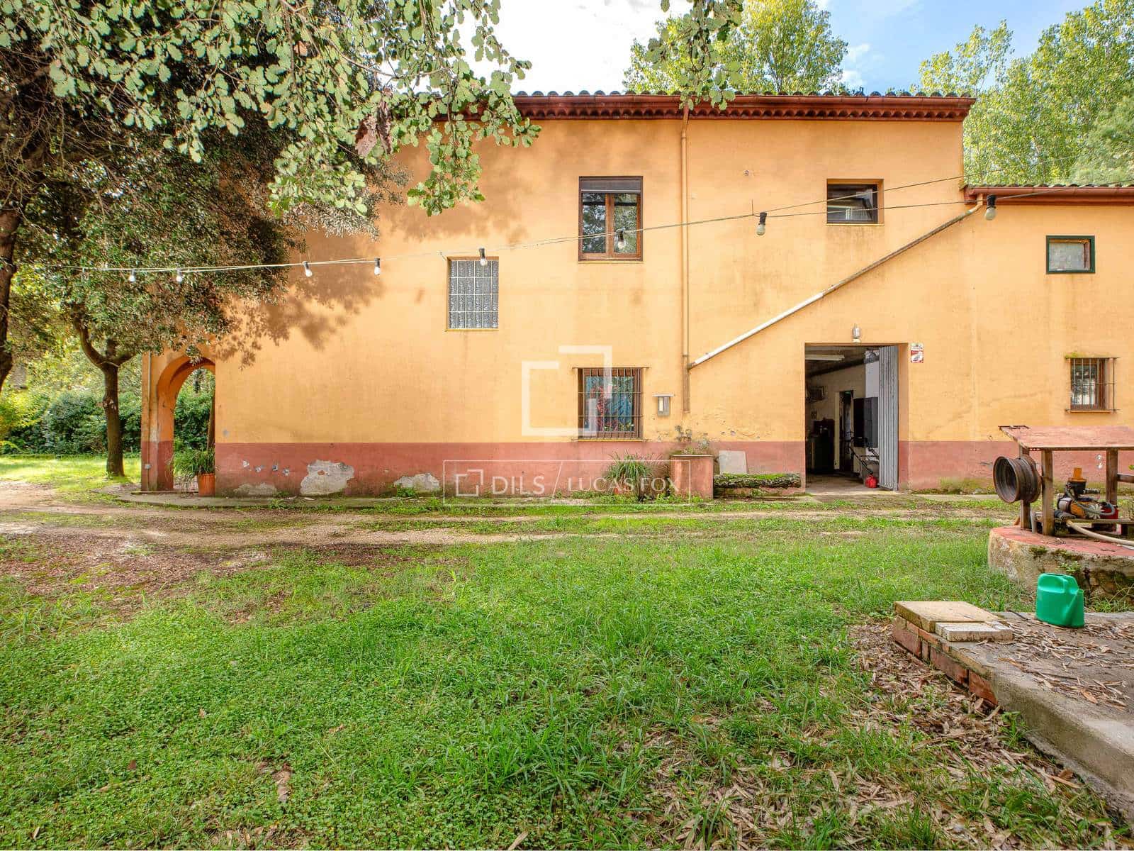 5 slaapkamer Finca/Landhuis te koop in Porqueres - € 650.000 (Ref: 10179602)