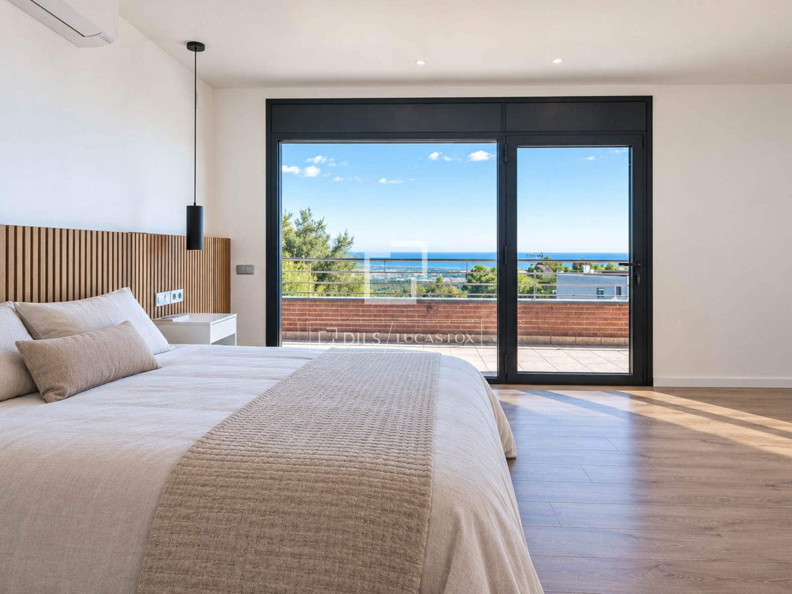 Chalet de 6 habitaciones en Gavà en venta con piscina garaje - 1.380.000 € (Ref: 10179603)