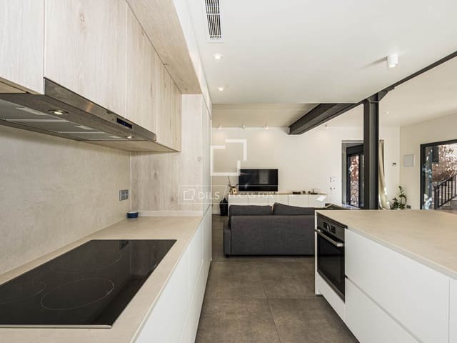 Chalet de 6 habitaciones en Gavà en venta con piscina garaje - 1.380.000 € (Ref: 10179603)