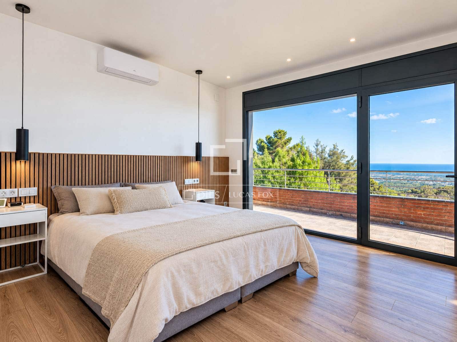 Chalet de 6 habitaciones en Gavà en venta con piscina garaje - 1.380.000 € (Ref: 10179603)