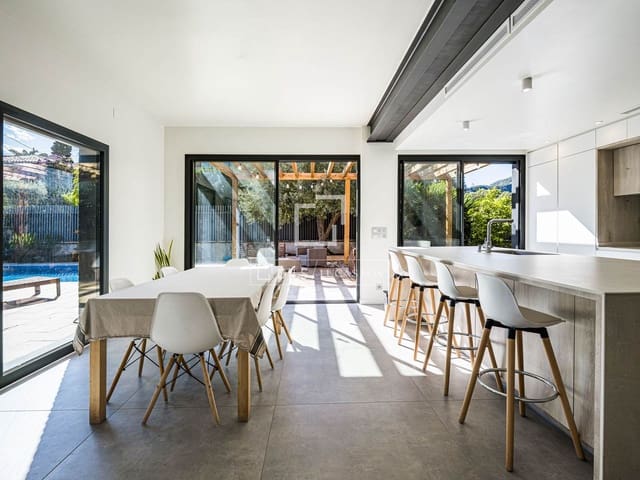 Chalet de 6 habitaciones en Gavà en venta con piscina garaje - 1.380.000 € (Ref: 10179603)