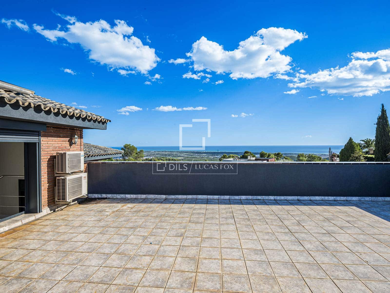 Chalet de 6 habitaciones en Gavà en venta con piscina garaje - 1.380.000 € (Ref: 10179603)