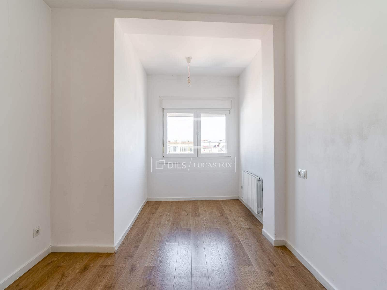 Apartamento de 3 habitaciones en Barcelona ciudad en venta - 749.000 € (Ref: 10180897)