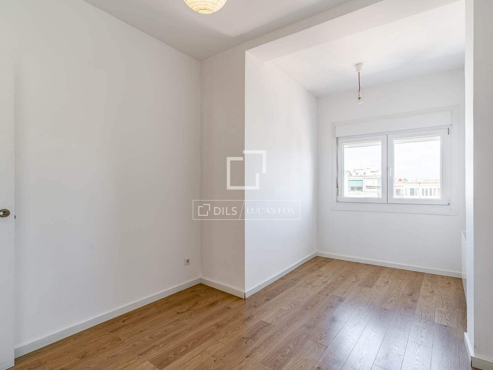 Apartamento de 3 habitaciones en Barcelona ciudad en venta - 749.000 € (Ref: 10180897)