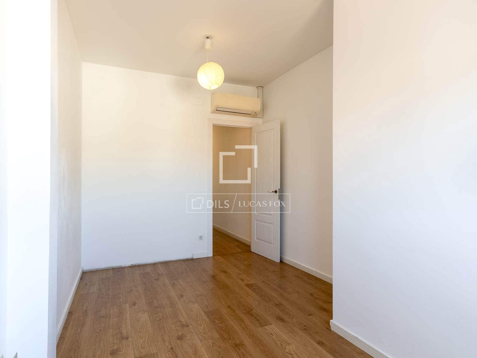 Apartamento de 3 habitaciones en Barcelona ciudad en venta - 749.000 € (Ref: 10180897)