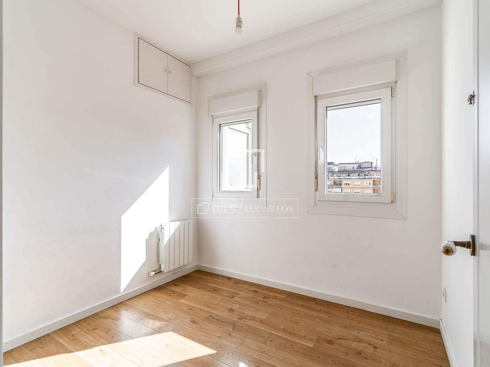 Apartamento de 3 habitaciones en Barcelona ciudad en venta - 749.000 € (Ref: 10180897)