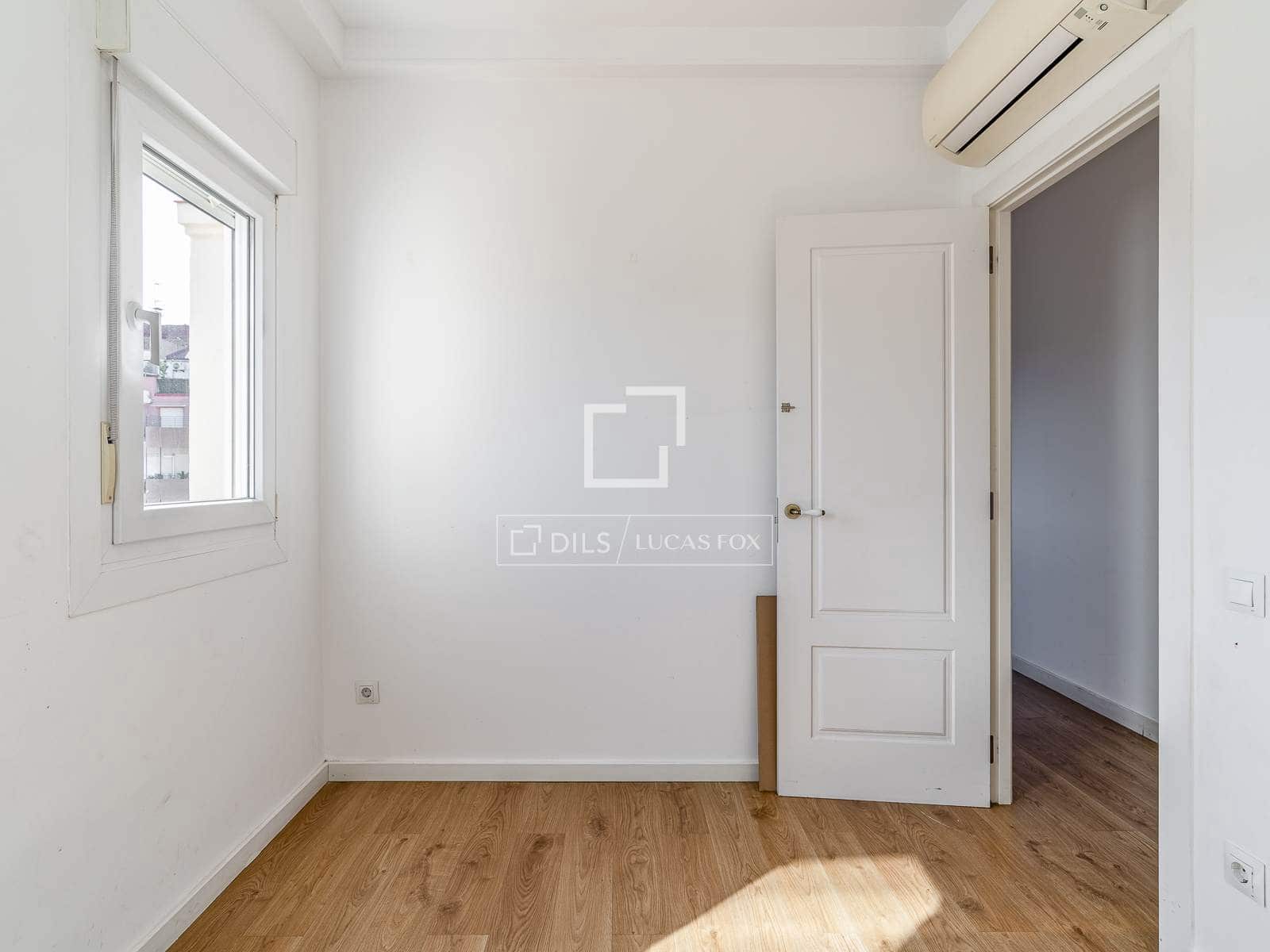 Apartamento de 3 habitaciones en Barcelona ciudad en venta - 749.000 € (Ref: 10180897)