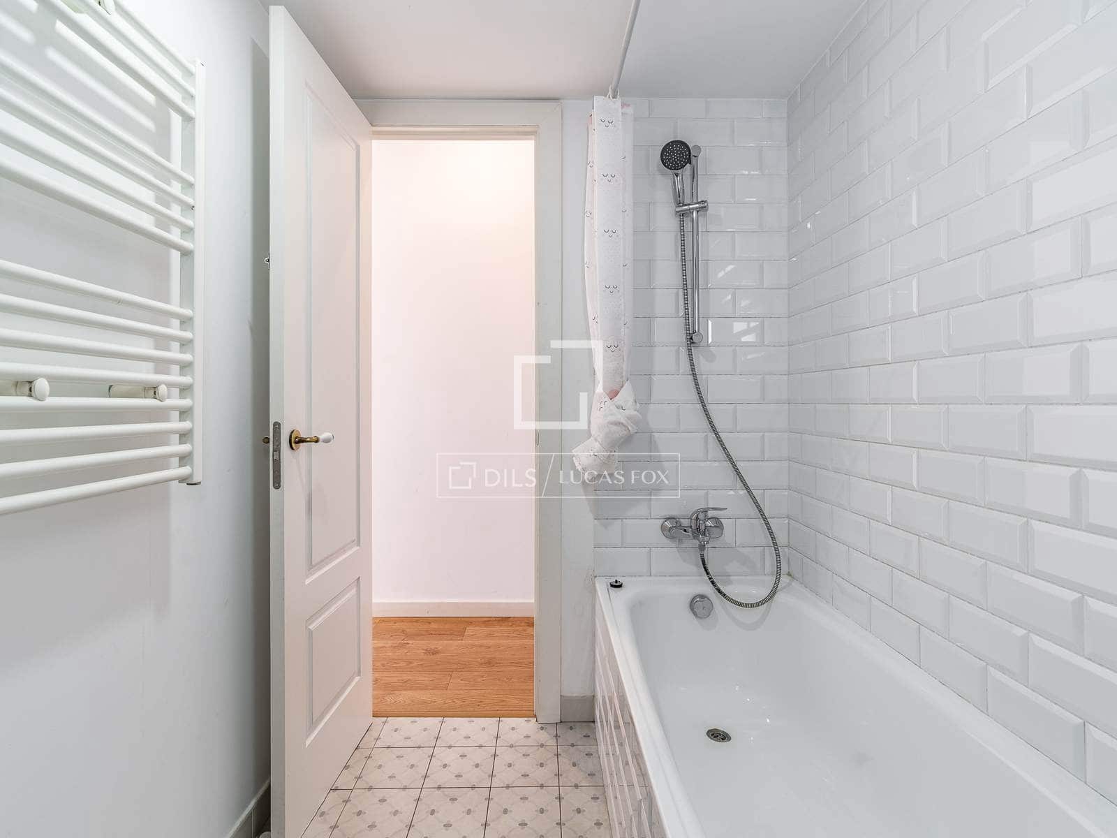 Apartamento de 3 habitaciones en Barcelona ciudad en venta - 749.000 € (Ref: 10180897)
