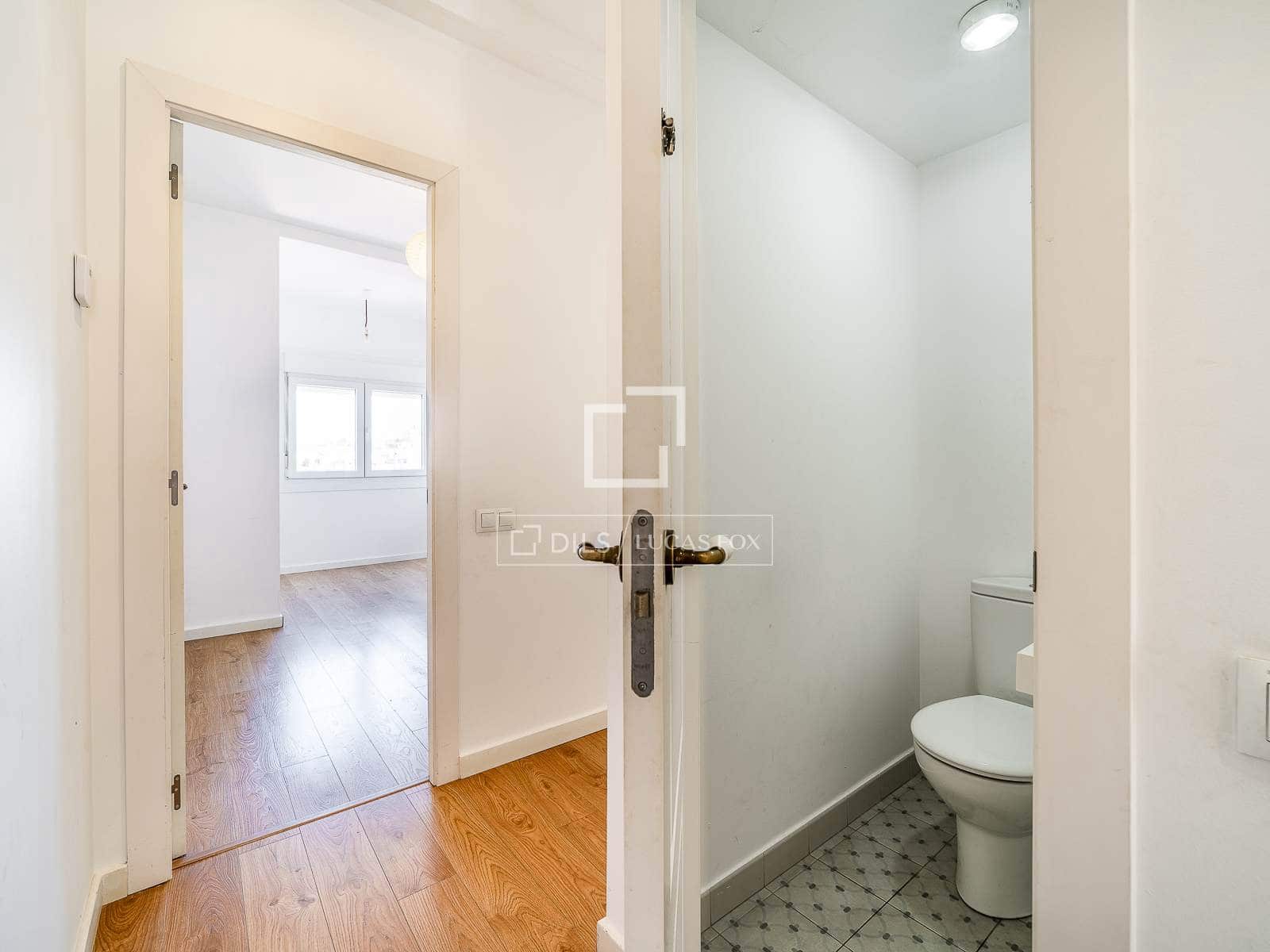 Apartamento de 3 habitaciones en Barcelona ciudad en venta - 749.000 € (Ref: 10180897)