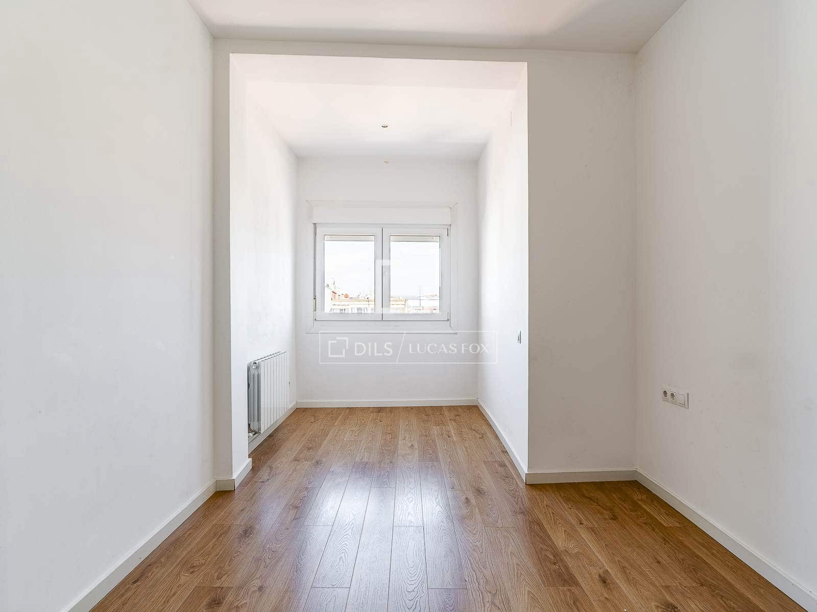 Apartamento de 3 habitaciones en Barcelona ciudad en venta - 749.000 € (Ref: 10180897)