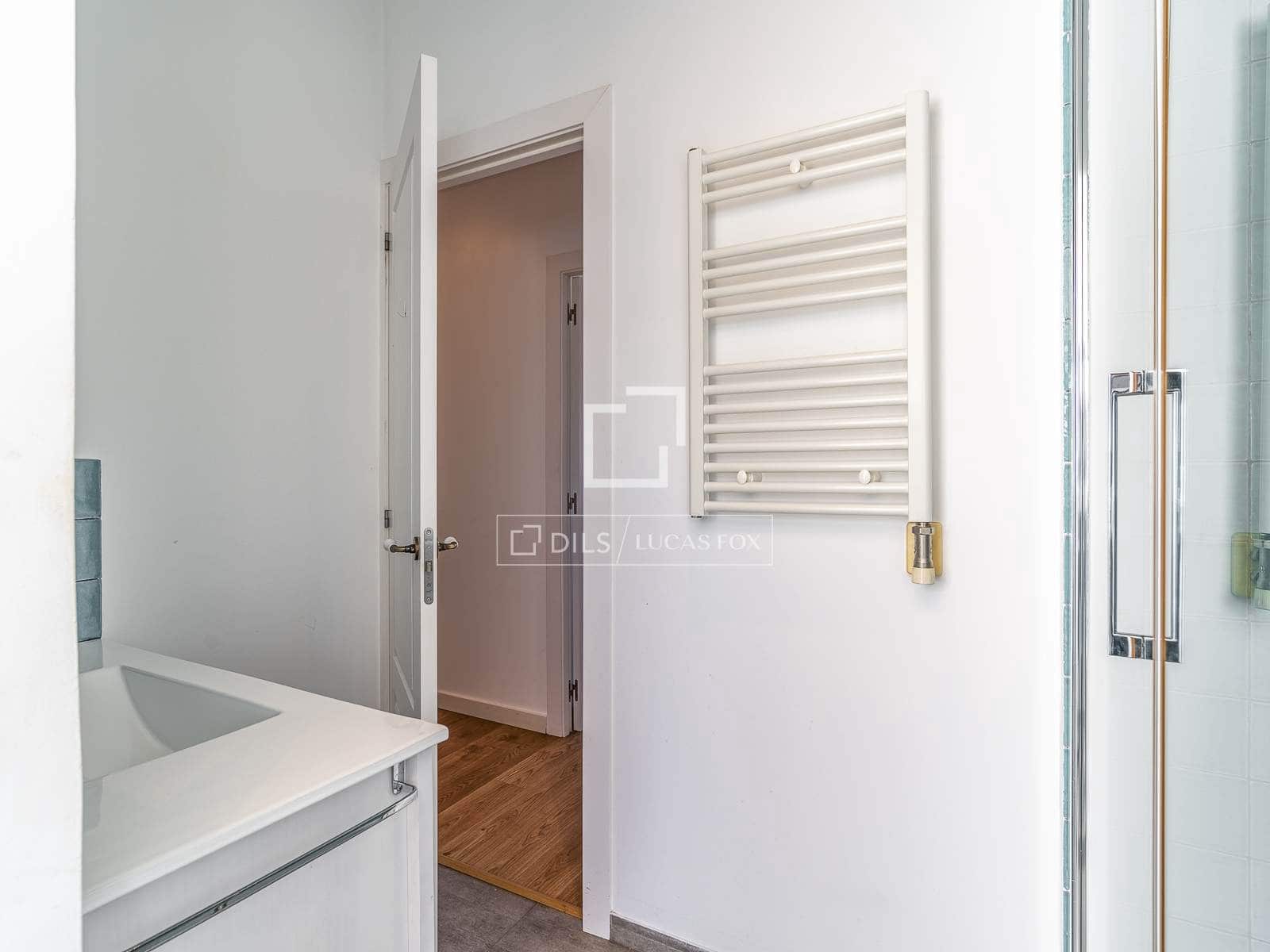 Apartamento de 3 habitaciones en Barcelona ciudad en venta - 749.000 € (Ref: 10180897)