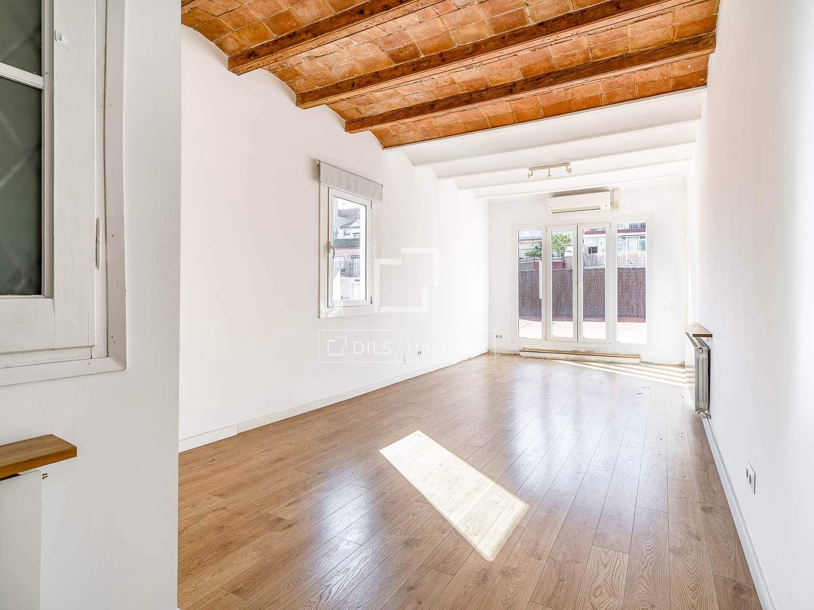 Apartamento de 3 habitaciones en Barcelona ciudad en venta - 749.000 € (Ref: 10180897)