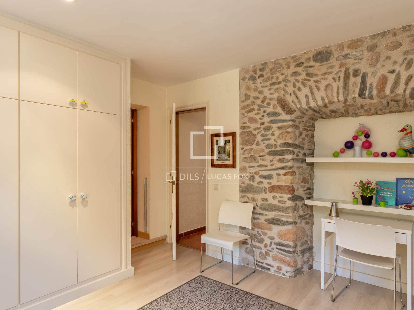 11 soverom Finca/Herregård til salgs i Sant Pere de Vilamajor med svømmebasseng garasje - € 2 900 000 (Ref: 10183448)