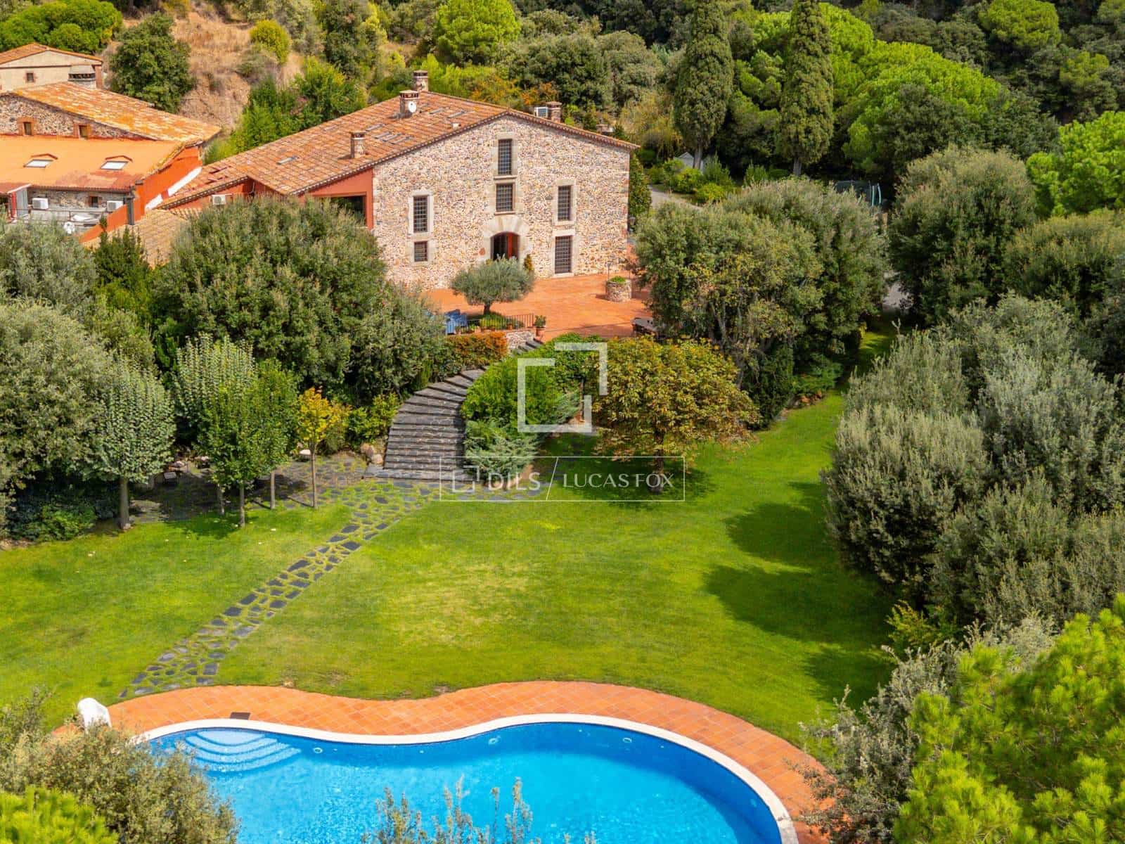 11 soverom Finca/Herregård til salgs i Sant Pere de Vilamajor med svømmebasseng garasje - € 2 900 000 (Ref: 10183448)