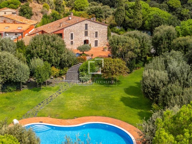 11 soverom Finca/Herregård til salgs i Sant Pere de Vilamajor med svømmebasseng garasje - € 2 900 000 (Ref: 10183448)