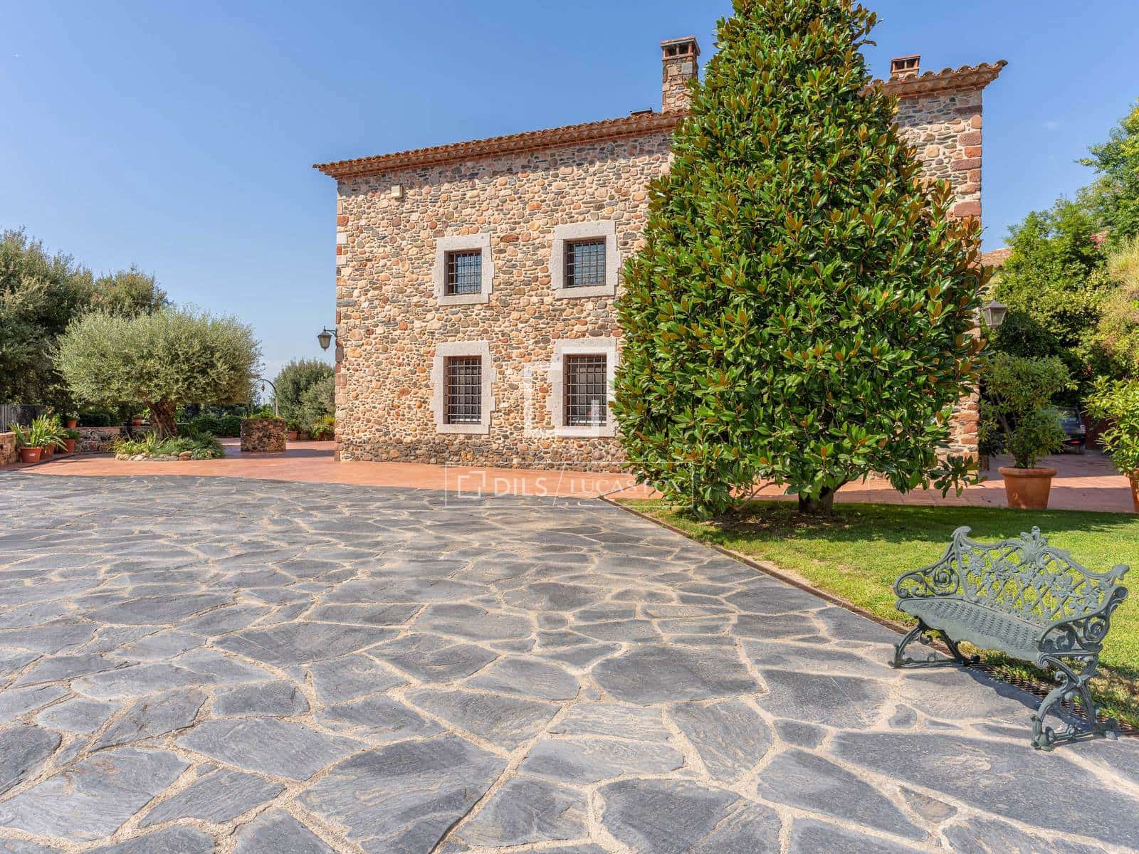 11 soverom Finca/Herregård til salgs i Sant Pere de Vilamajor med svømmebasseng garasje - € 2 900 000 (Ref: 10183448)