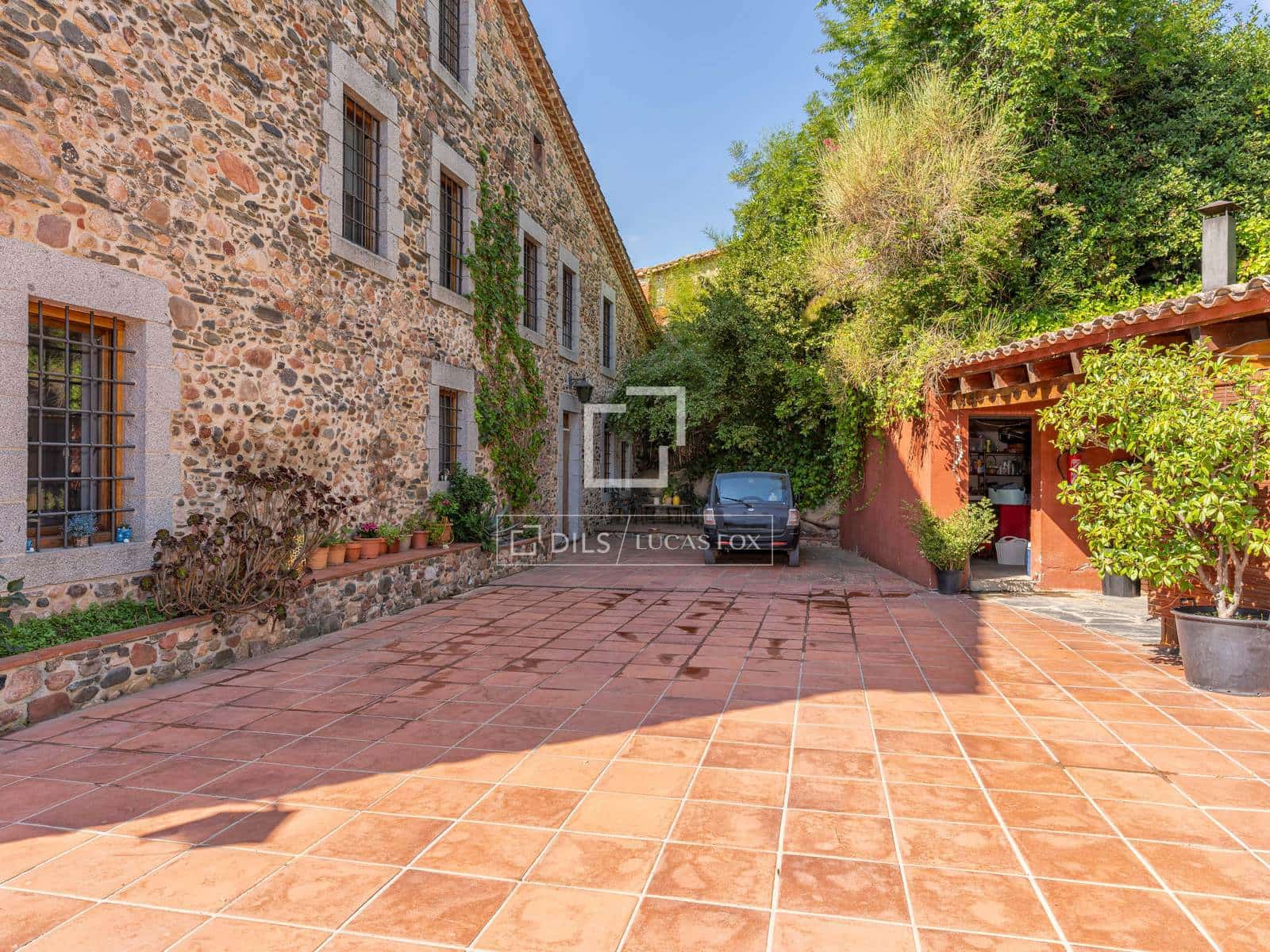 11 soverom Finca/Herregård til salgs i Sant Pere de Vilamajor med svømmebasseng garasje - € 2 900 000 (Ref: 10183448)