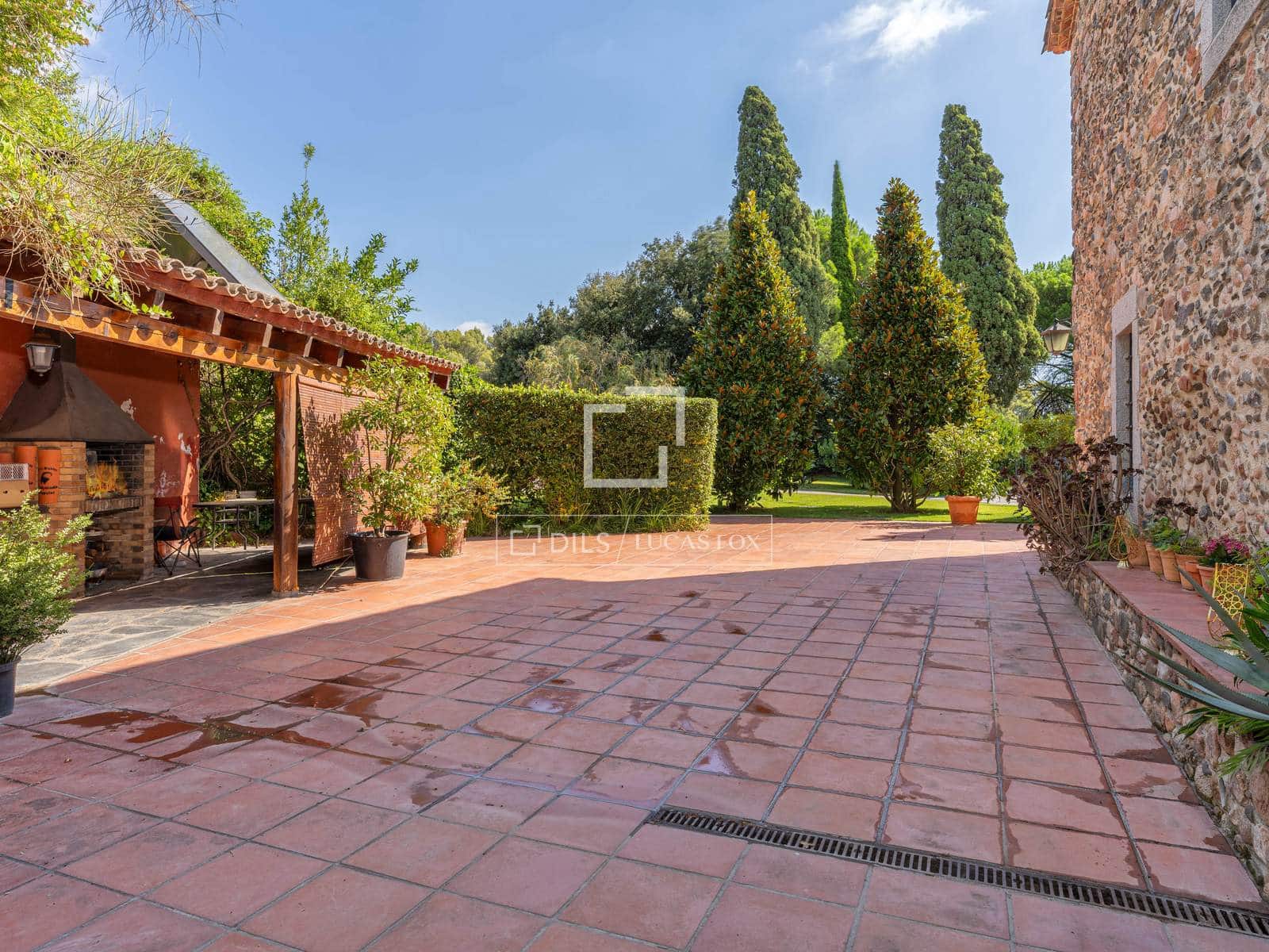 11 soverom Finca/Herregård til salgs i Sant Pere de Vilamajor med svømmebasseng garasje - € 2 900 000 (Ref: 10183448)
