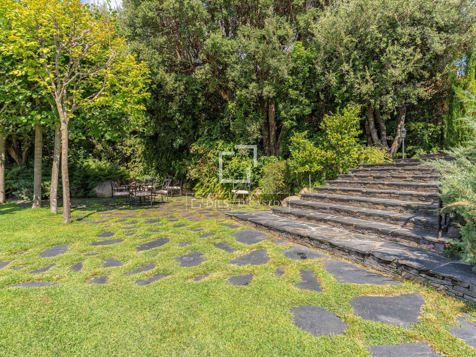 11 soverom Finca/Herregård til salgs i Sant Pere de Vilamajor med svømmebasseng garasje - € 2 900 000 (Ref: 10183448)