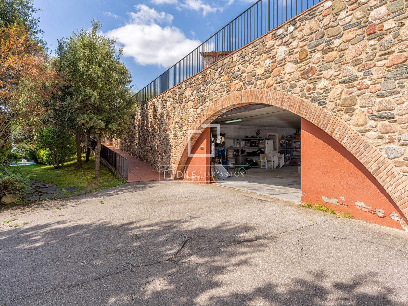 11 soverom Finca/Herregård til salgs i Sant Pere de Vilamajor med svømmebasseng garasje - € 2 900 000 (Ref: 10183448)
