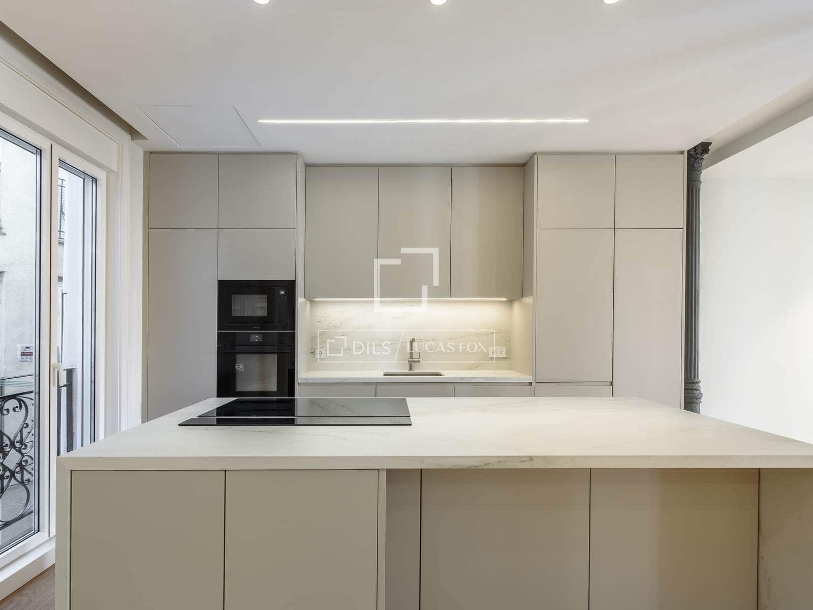 4 sovrum Lägenhet till salu i Madrid stad med pool - 3 750 000 € (Ref: 10183449)