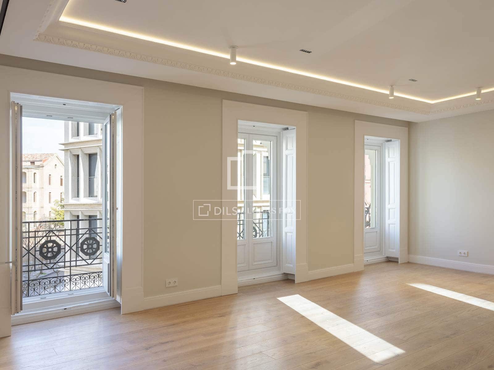 4 sovrum Lägenhet till salu i Madrid stad med pool - 3 750 000 € (Ref: 10183449)