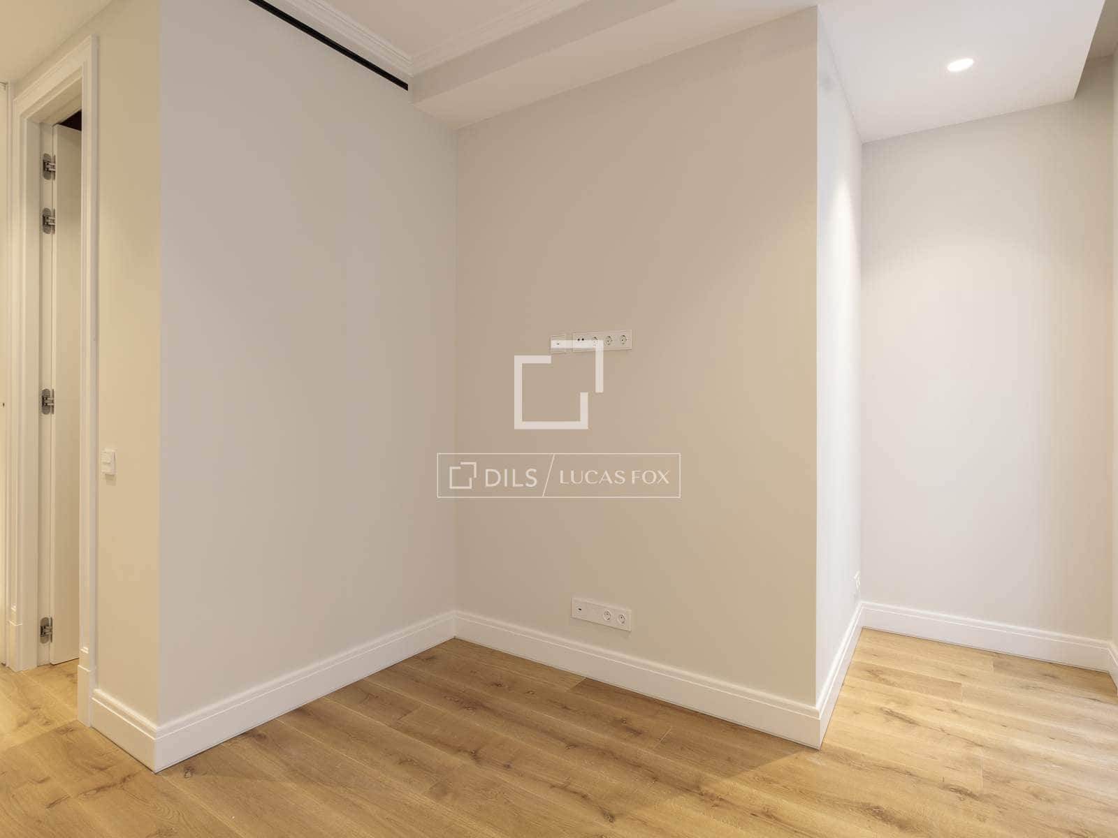 4 sovrum Lägenhet till salu i Madrid stad med pool - 3 750 000 € (Ref: 10183449)