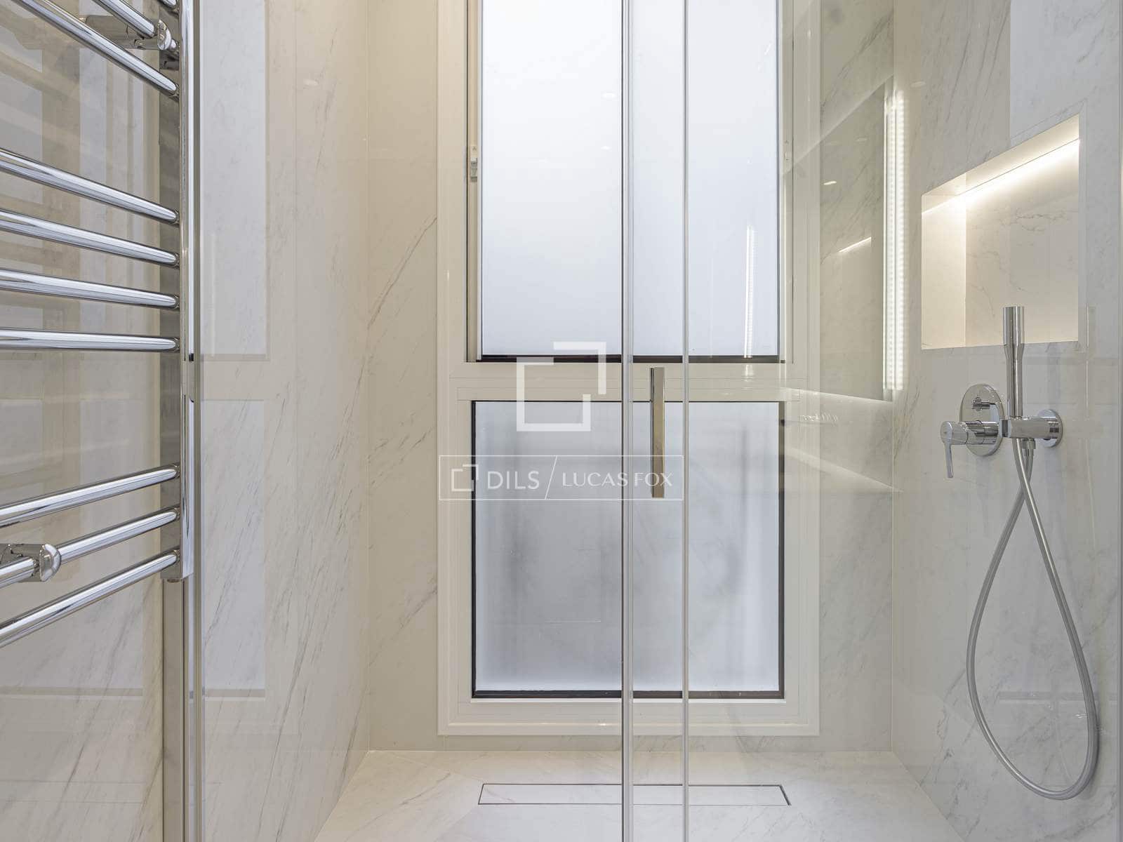 4 sovrum Lägenhet till salu i Madrid stad med pool - 3 750 000 € (Ref: 10183449)