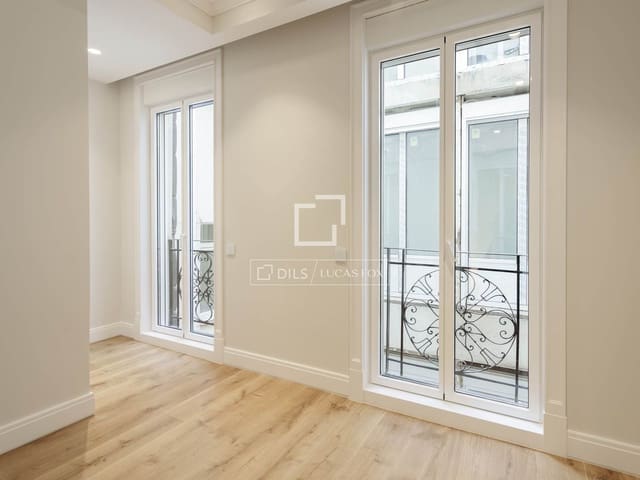4 sovrum Lägenhet till salu i Almagro, Madrid stad med pool - 3 750 000 € (Ref: 10183449)