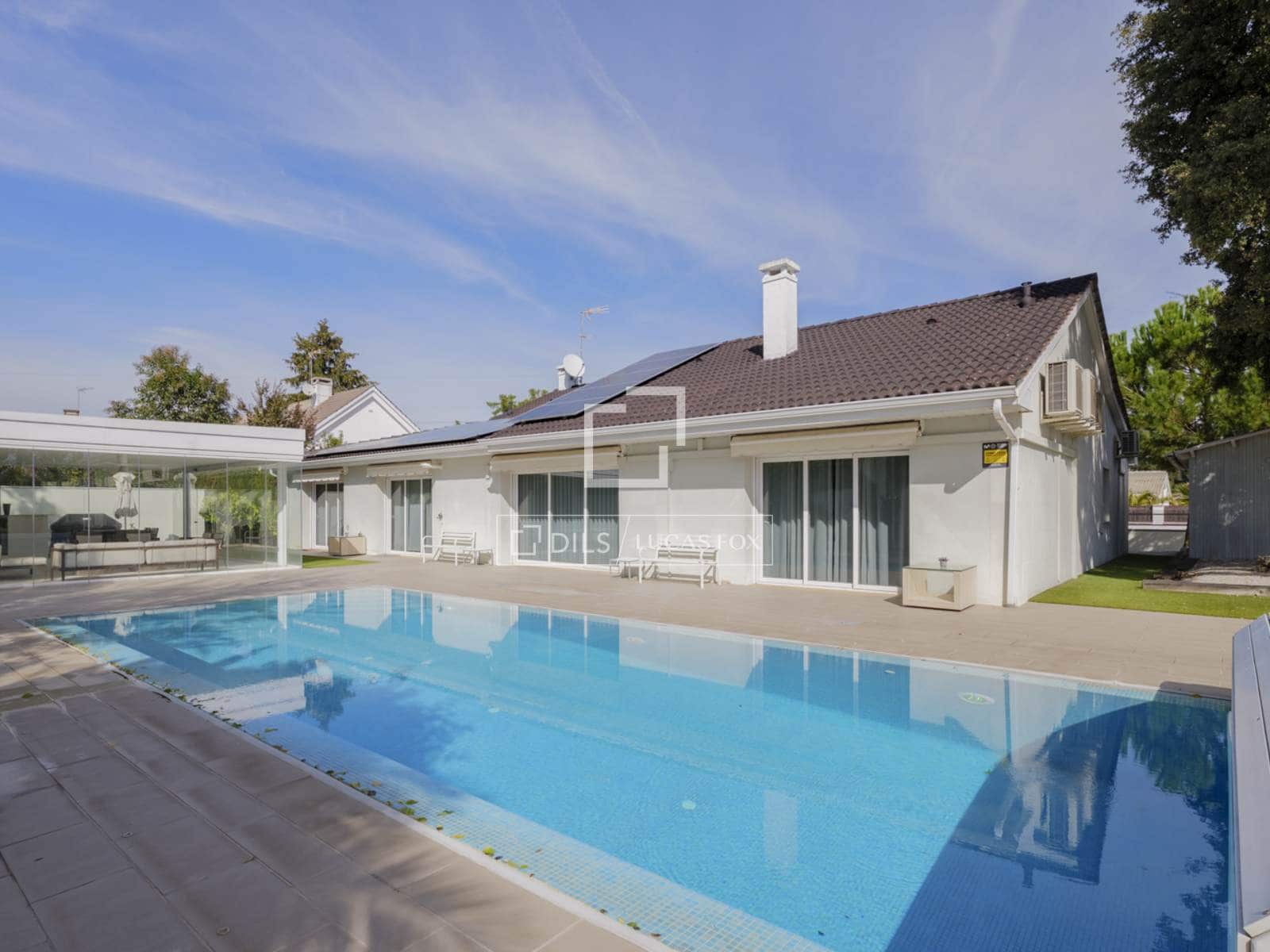3 bedroom Villa for rent in Pozuelo de Alarcon with pool garage - € 6,000 (Ref: 10183450)