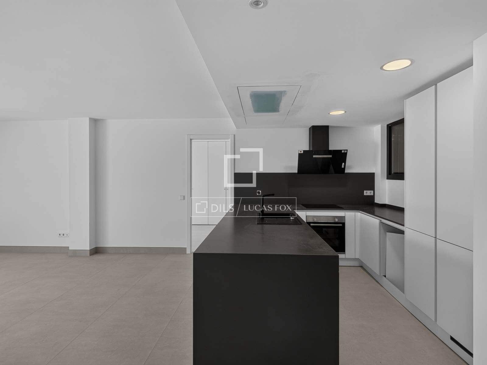 2 bedroom Apartment for sale in Sa Rapita / La Rapita with pool garage - € 729,000 (Ref: 10183638)
