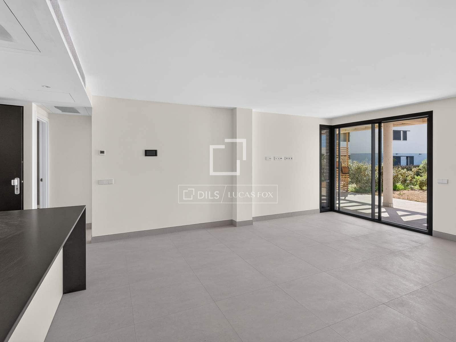2 bedroom Apartment for sale in Sa Rapita / La Rapita with pool garage - € 729,000 (Ref: 10183638)