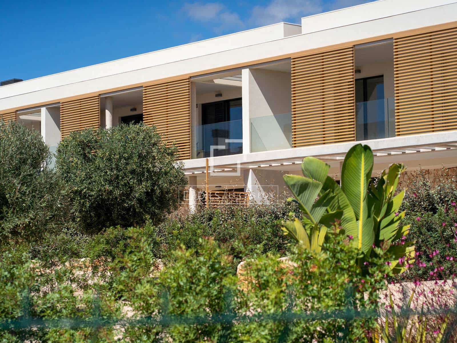 2 bedroom Apartment for sale in Sa Rapita / La Rapita with pool garage - € 729,000 (Ref: 10183638)