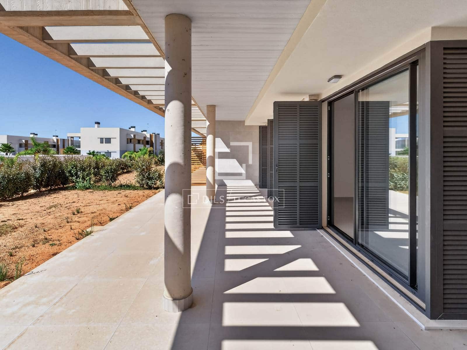 2 bedroom Apartment for sale in Sa Rapita / La Rapita with pool garage - € 729,000 (Ref: 10183638)