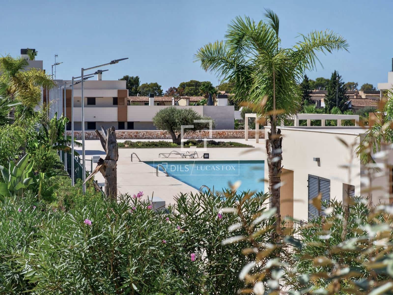 2 bedroom Apartment for sale in Sa Rapita / La Rapita with pool garage - € 729,000 (Ref: 10183638)