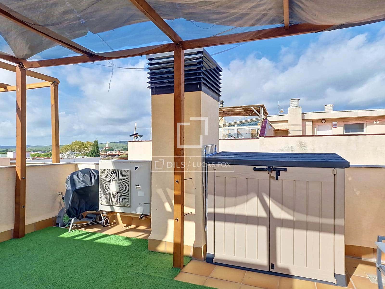 3 slaapkamer Appartement te koop in Vilanova i la Geltru met zwembad garage - € 305.000 (Ref: 10183642)