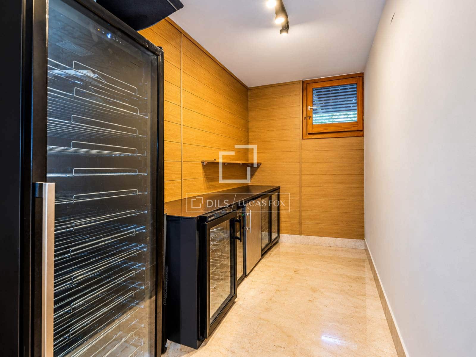 5 slaapkamer Villa te koop in Castelldefels met zwembad garage - € 1.700.000 (Ref: 10183953)