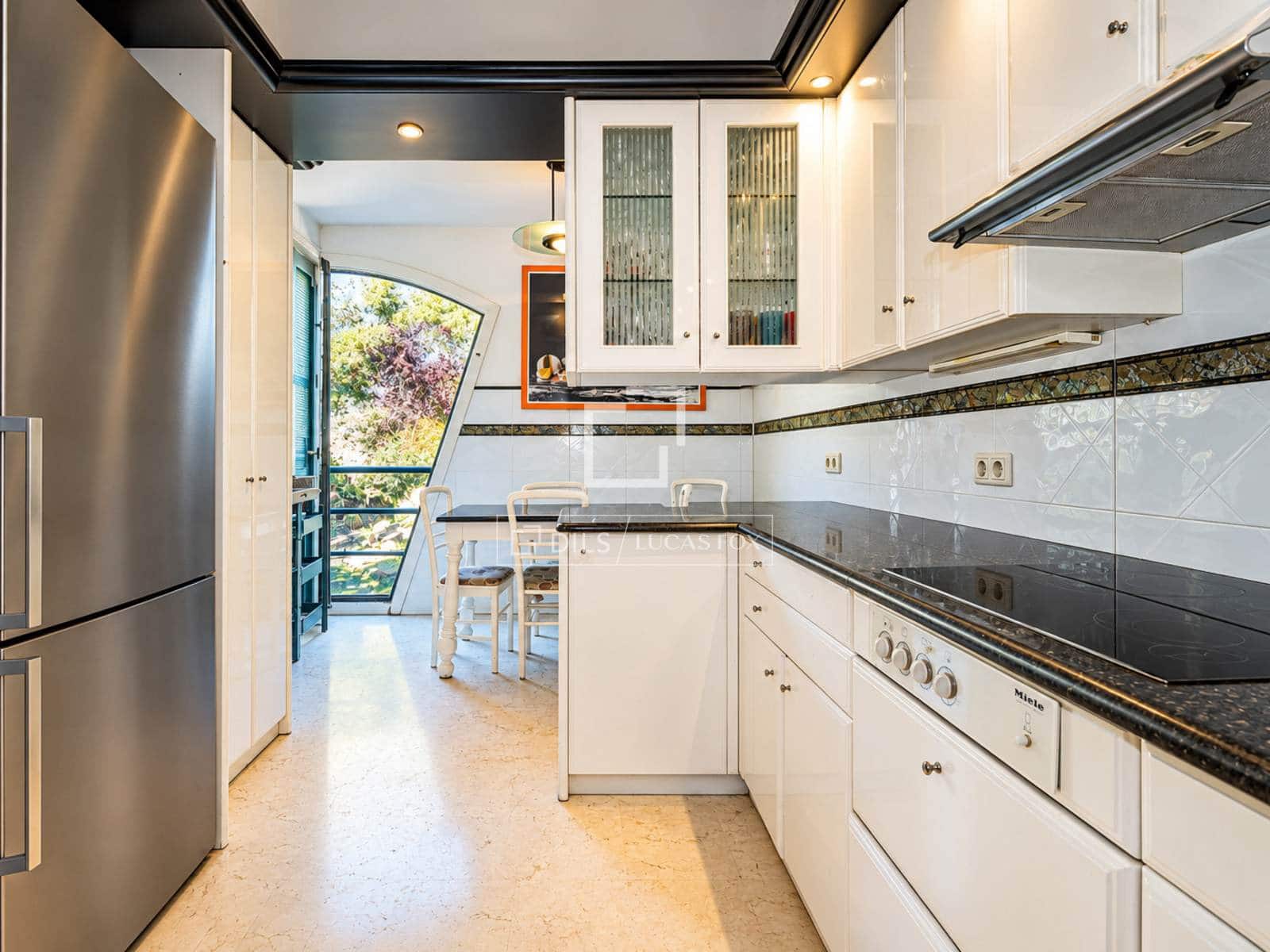 5 slaapkamer Villa te koop in Castelldefels met zwembad garage - € 1.700.000 (Ref: 10183953)