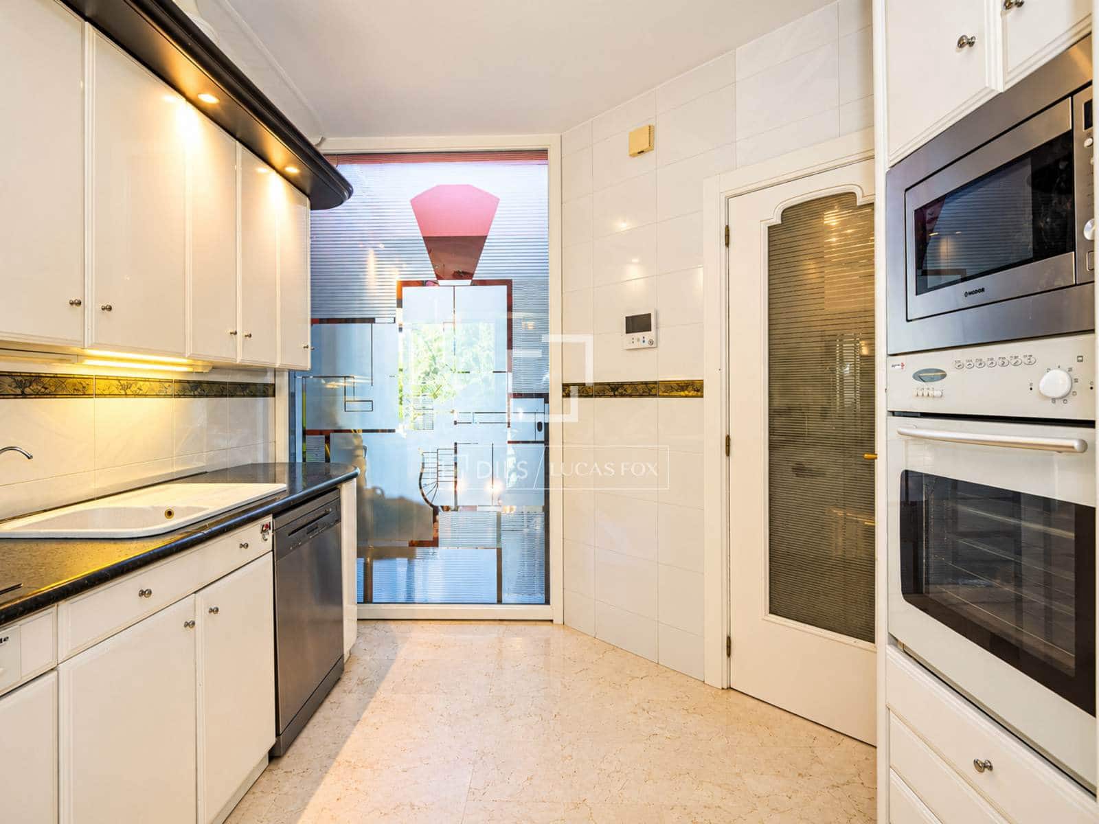 5 slaapkamer Villa te koop in Castelldefels met zwembad garage - € 1.700.000 (Ref: 10183953)