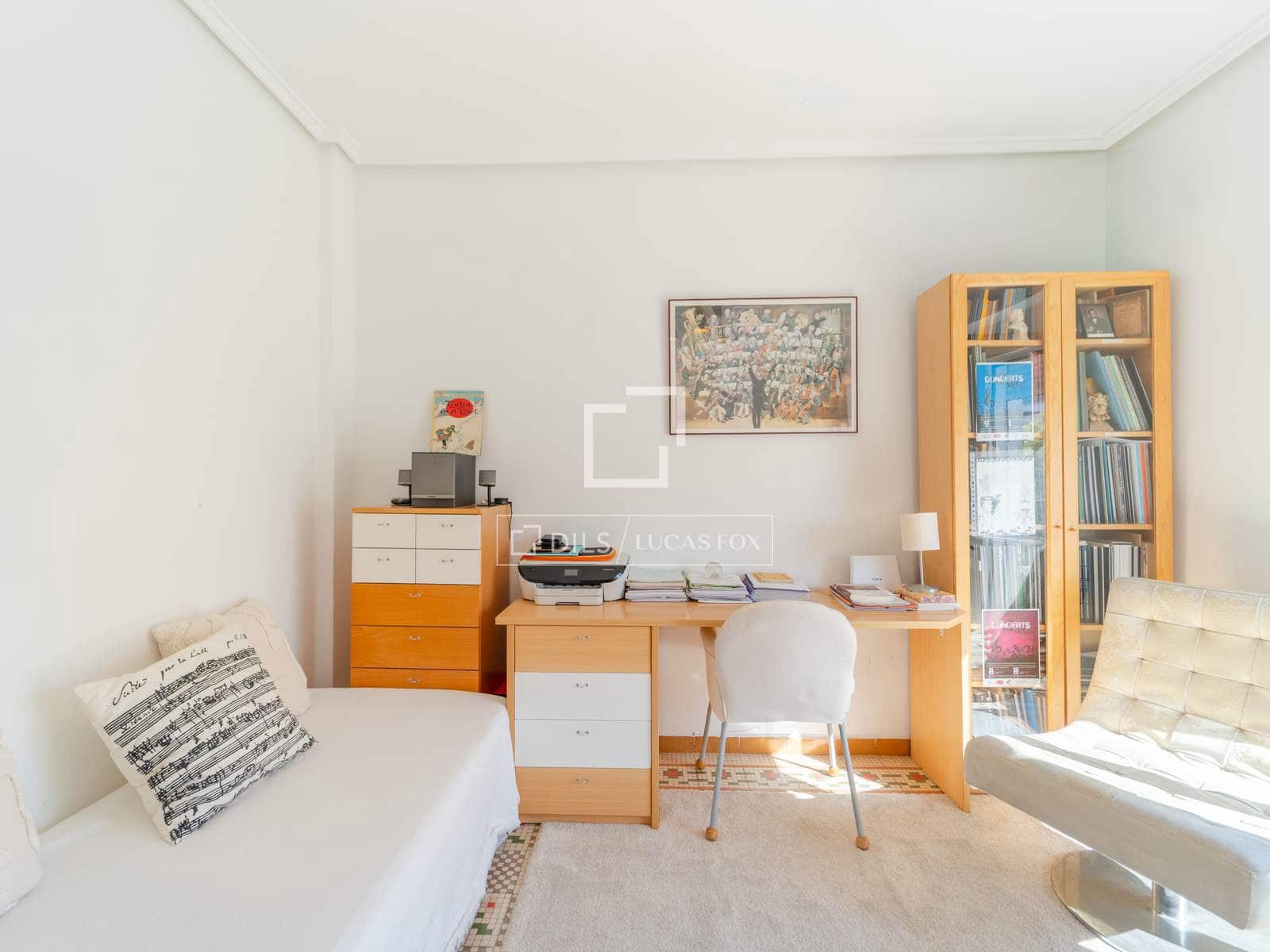4 soveværelse Lejlighed til salg i Valencia by - € 650.000 (Ref: 10185276)