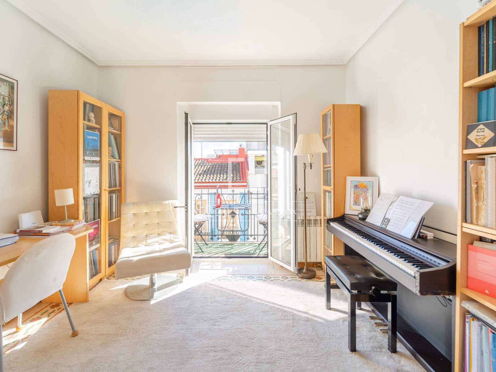 4 soveværelse Lejlighed til salg i Valencia by - € 650.000 (Ref: 10185276)